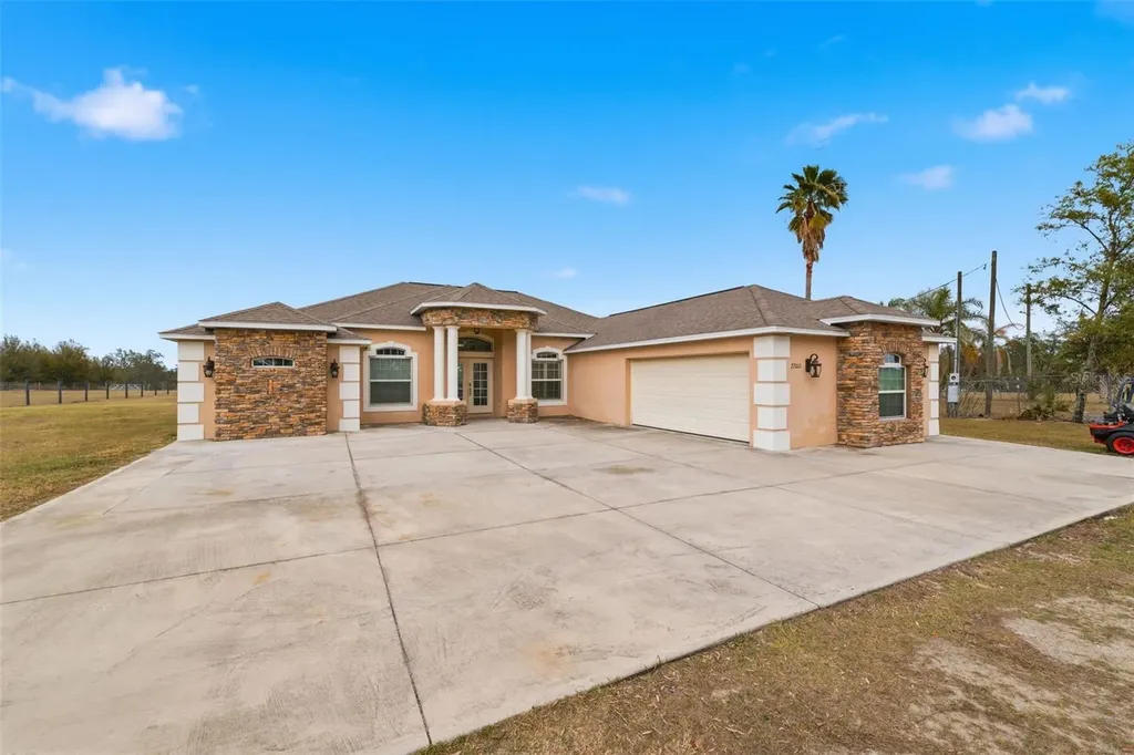 27001 Baxter Street Brooksville FL 34602