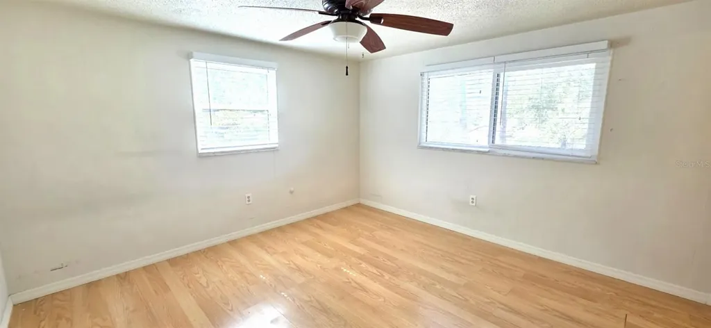 1595 Oak Lane Clearwater FL 33764