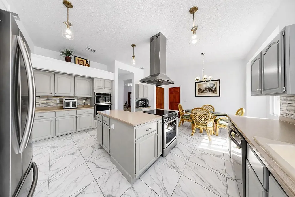 13607 2nd Avenue E Bradenton FL 34212