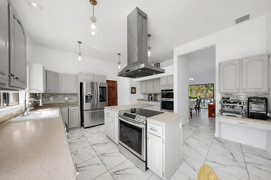13607 2nd Avenue E Bradenton FL 34212