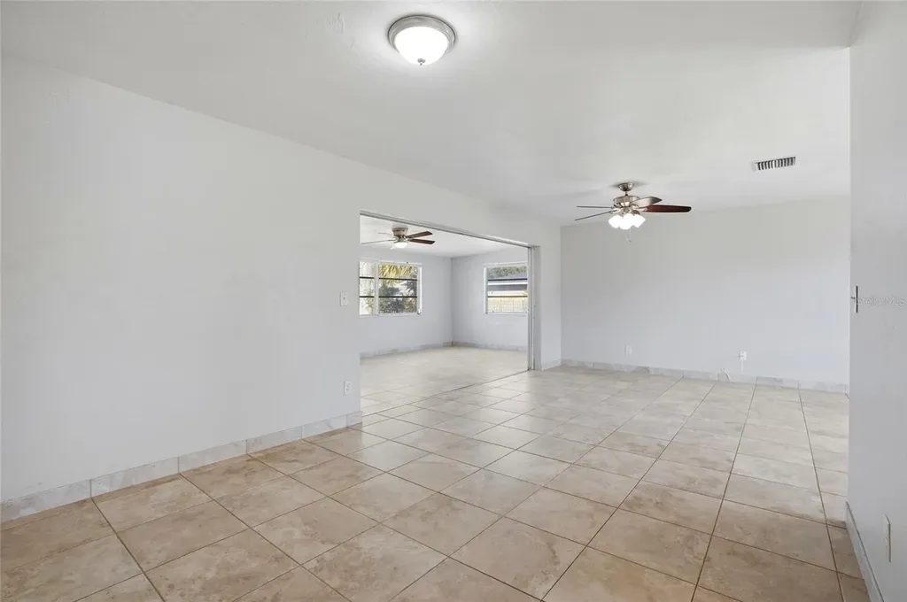 6338 21st Street N St Petersburg FL 33702