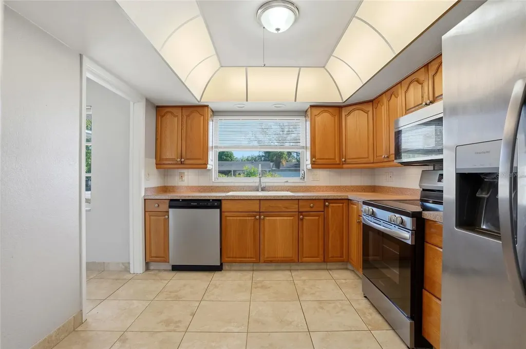 6338 21st Street N St Petersburg FL 33702
