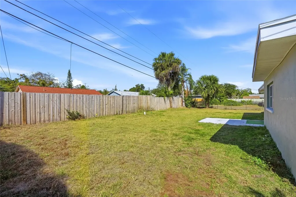 6338 21st Street N St Petersburg FL 33702