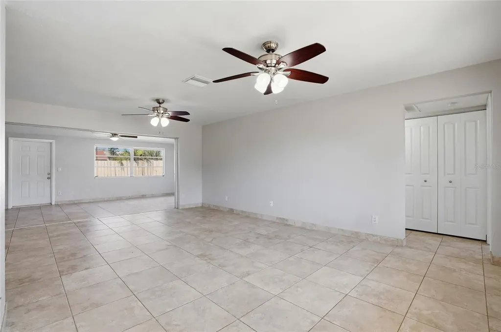 6338 21st Street N St Petersburg FL 33702