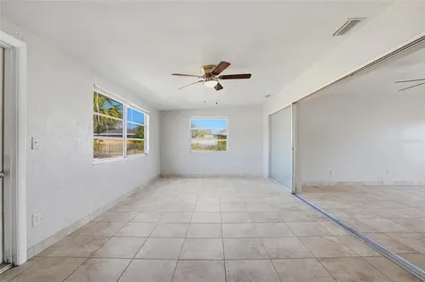 6338 21st Street N St Petersburg FL 33702