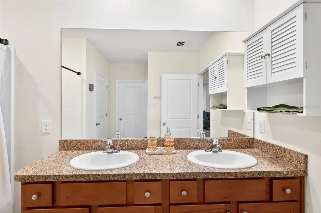 2530 NE 42nd Road Ocala FL 34470