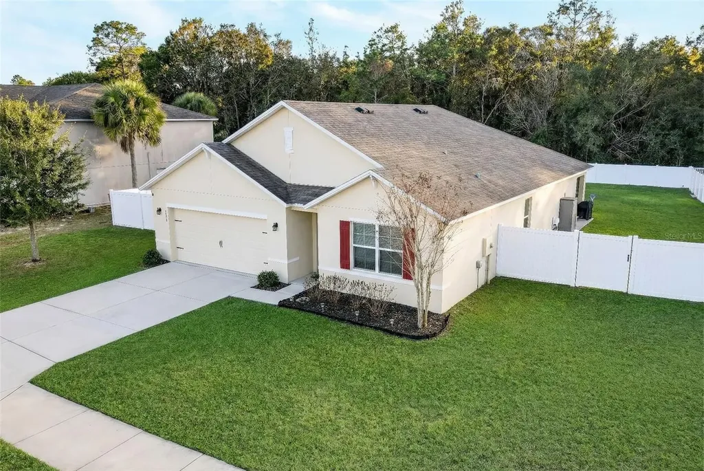 2530 NE 42nd Road Ocala FL 34470