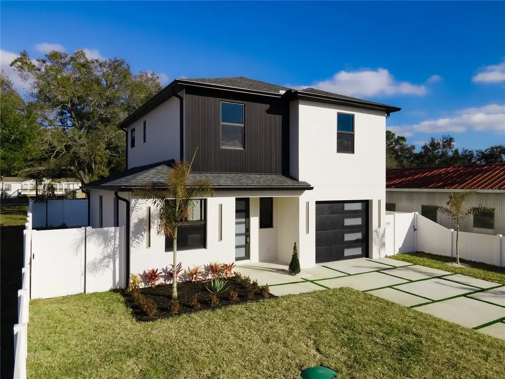 12905 Worchester Avenue Tampa FL 33624
