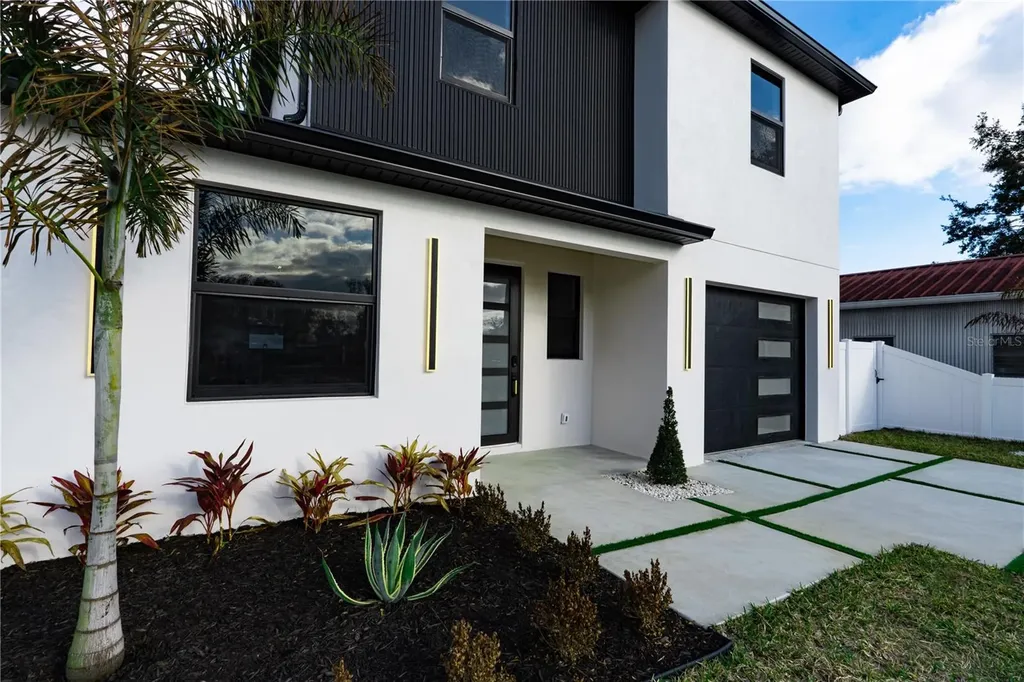 12905 Worchester Avenue Tampa FL 33624
