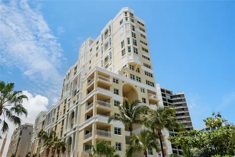Carrion Court #6 Carrion Court Playa Street San Juan PR 00911