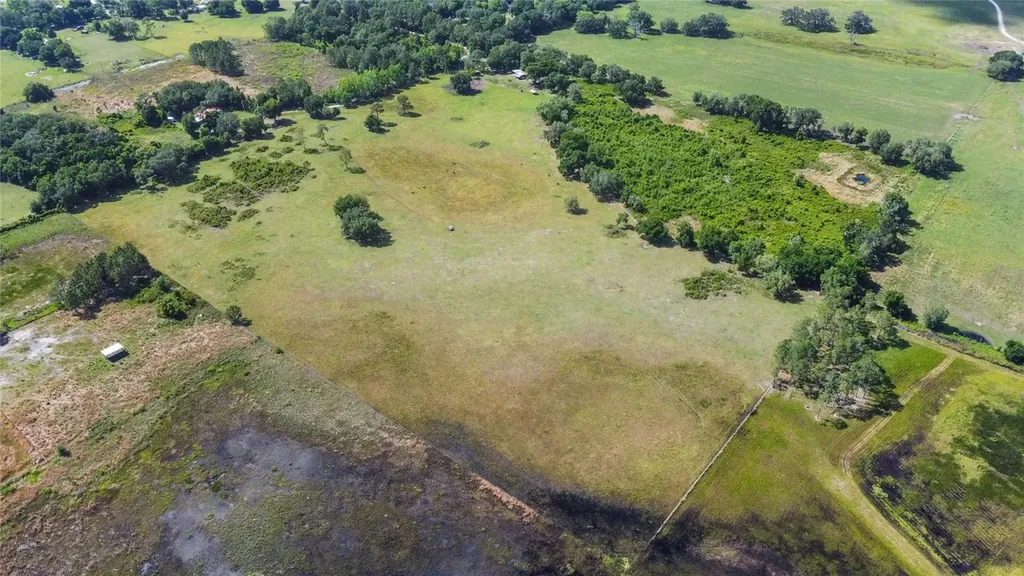 SE 51st Lane Center Hill FL 33514