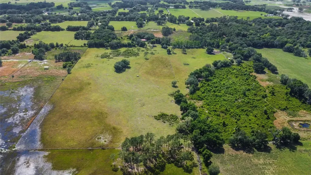 SE 51st Lane Center Hill FL 33514