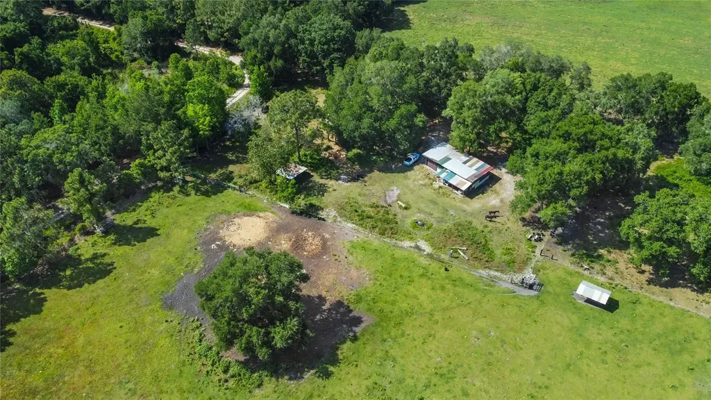 SE 51st Lane Center Hill FL 33514