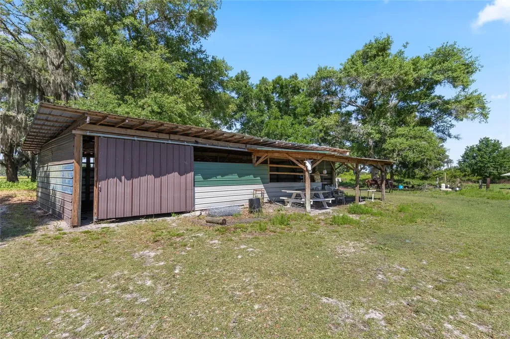 SE 51st Lane Center Hill FL 33514