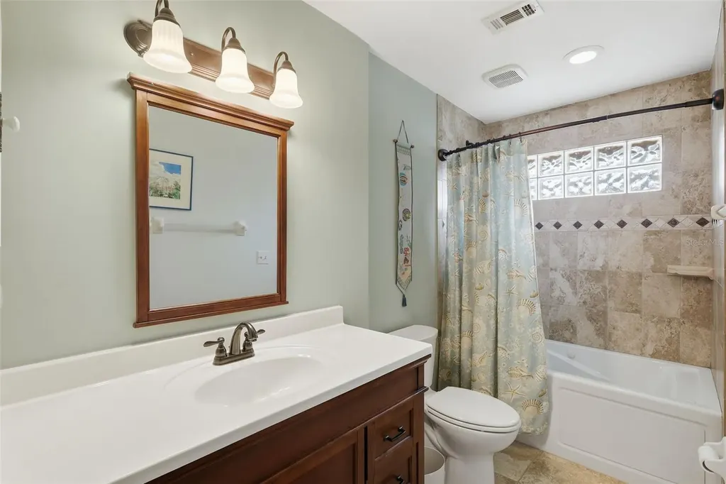 117 Meadowbrook Circle Daytona Beach FL 32114
