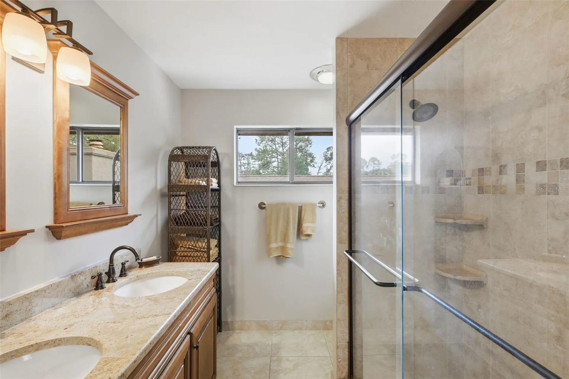 117 Meadowbrook Circle Daytona Beach FL 32114