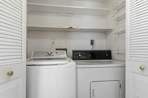 6320 7th Avenue W Bradenton FL 34209