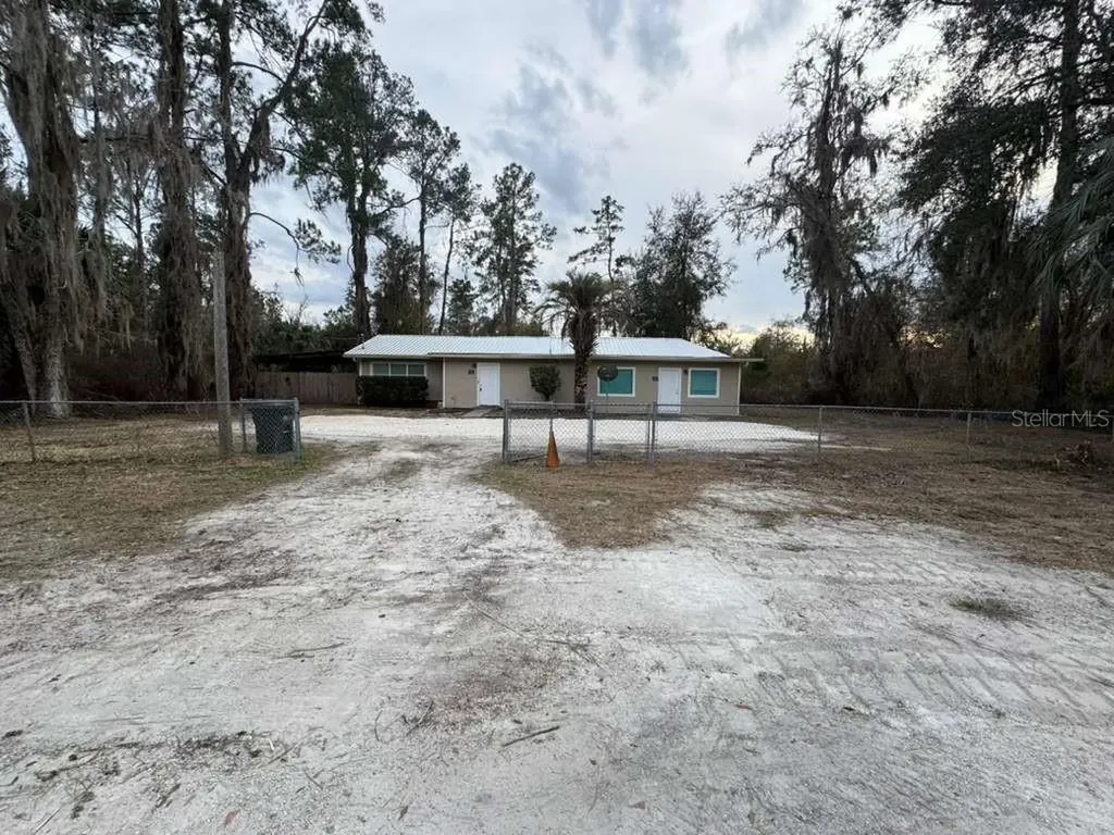 211 NW Highway 441 Micanopy FL 32667