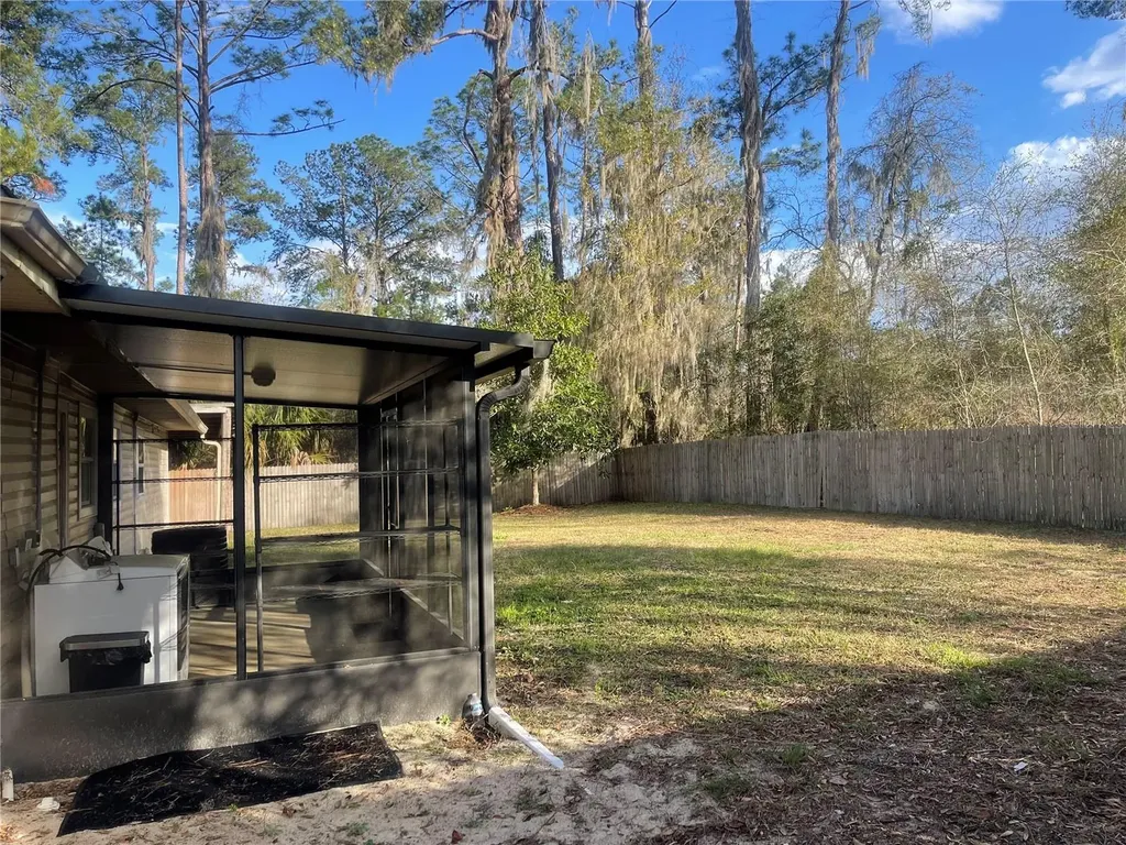 211 NW Highway 441 Micanopy FL 32667