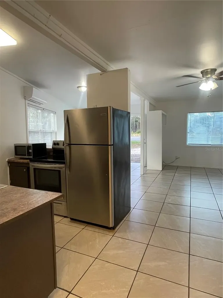 211 NW Highway 441 Micanopy FL 32667