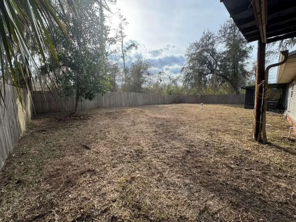 211 NW Highway 441 Micanopy FL 32667