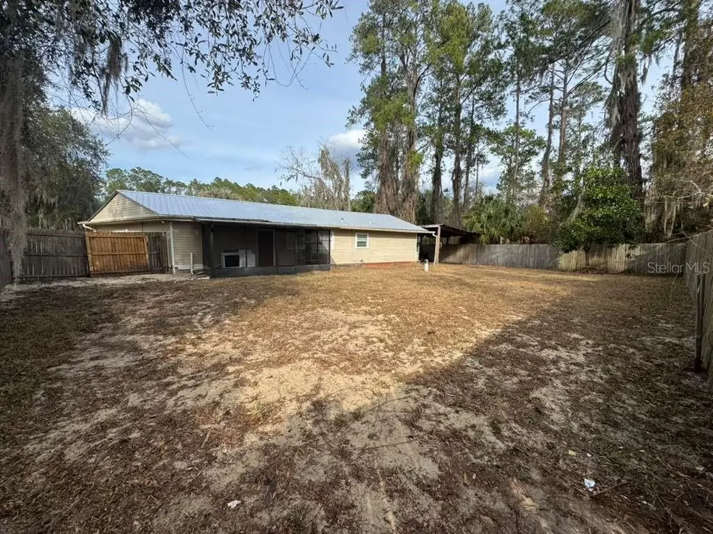 211 NW Highway 441 Micanopy FL 32667
