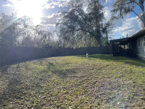 211 NW Highway 441 Micanopy FL 32667