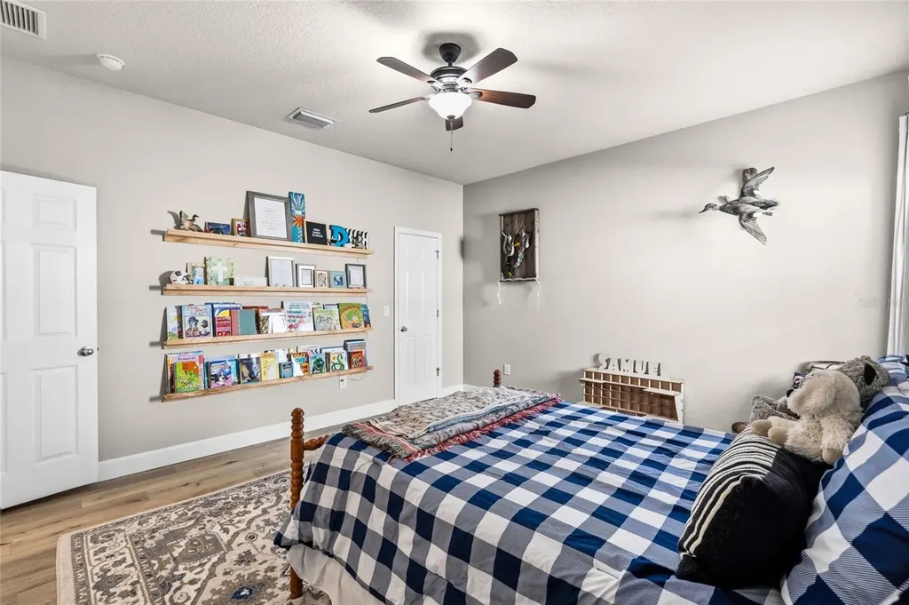 15814 Starling Water Drive Lithia FL 33547
