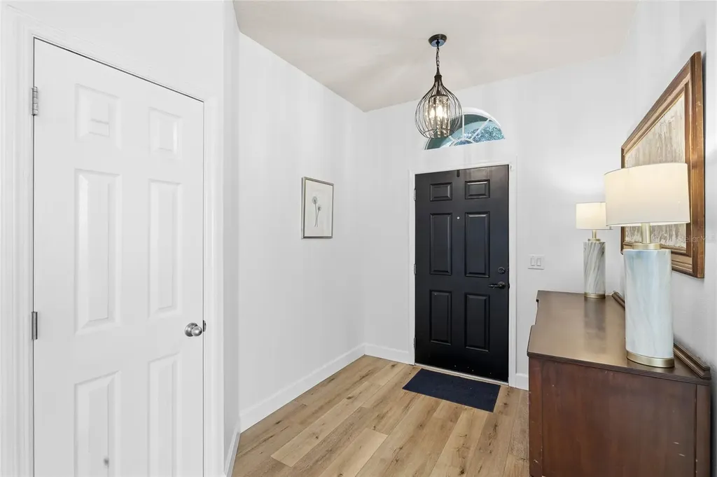 15814 Starling Water Drive Lithia FL 33547