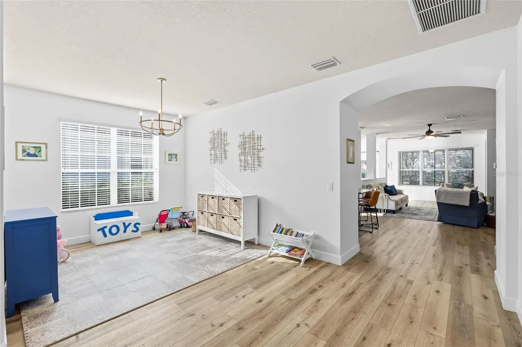 15814 Starling Water Drive Lithia FL 33547