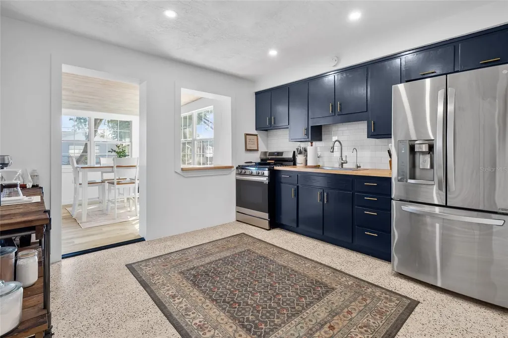 3217 Teal Avenue Sarasota FL 34232