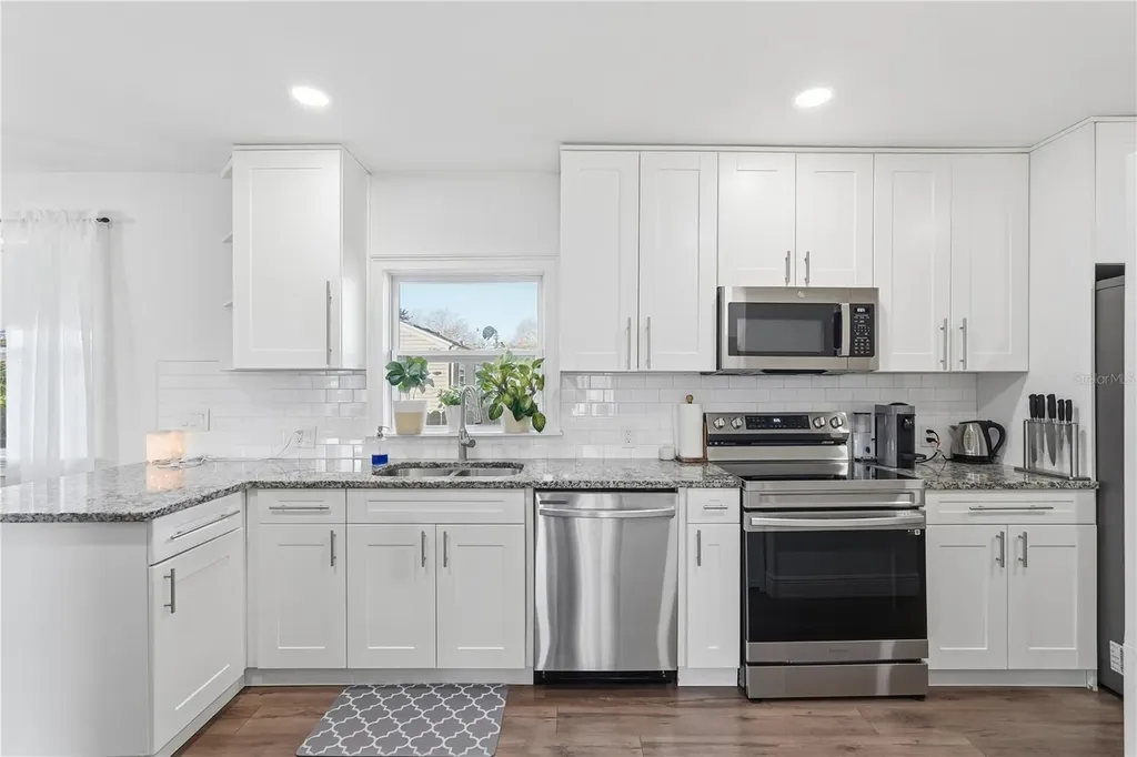 4339 58th Avenue N St Petersburg FL 33714