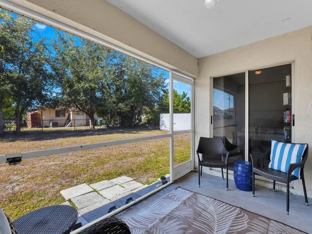1208/1210 SE 24th Avenue Cape Coral FL 33990