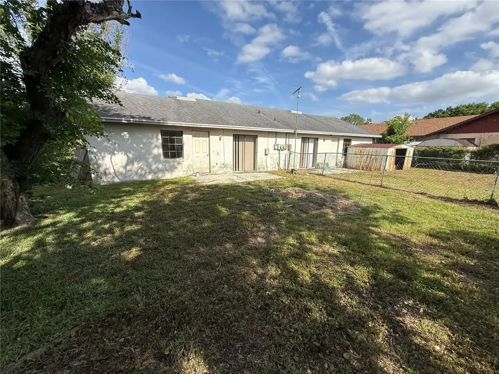 1305-1307 Fairway Drive Lakeland FL 33801