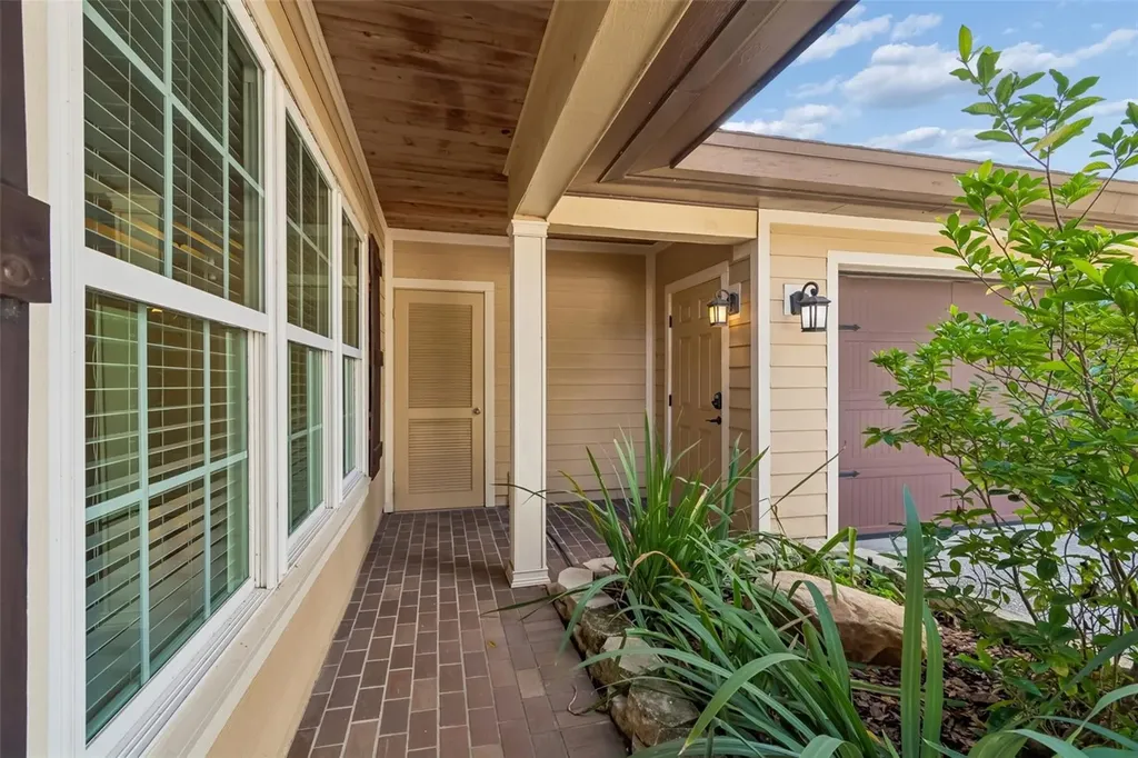 3106 Lake Ellen Drive Tampa FL 33618