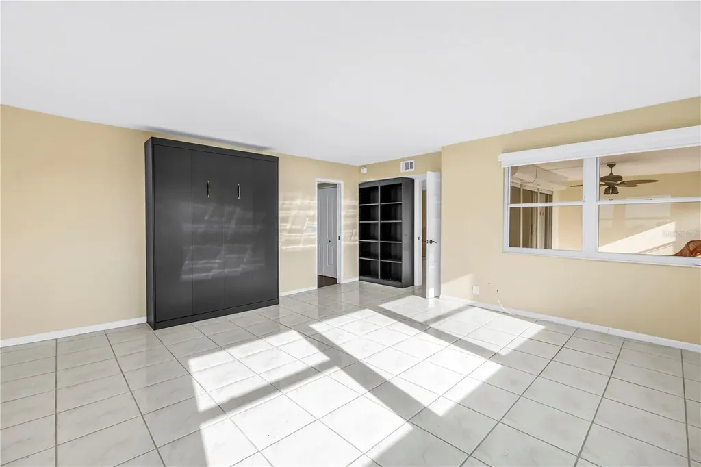 1868 Shore Drive S South Pasadena FL 33707