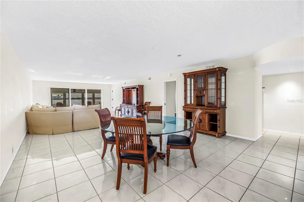 1868 Shore Drive S South Pasadena FL 33707
