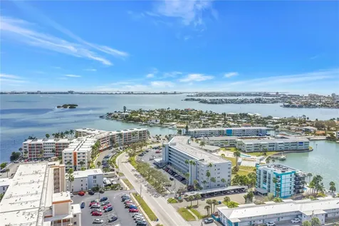 1868 Shore Drive S South Pasadena FL 33707