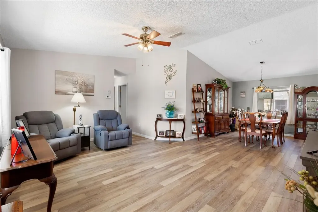 17587 SE 96th Court Summerfield FL 34491