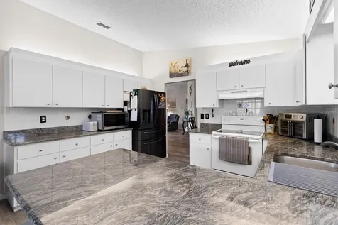 17587 SE 96th Court Summerfield FL 34491