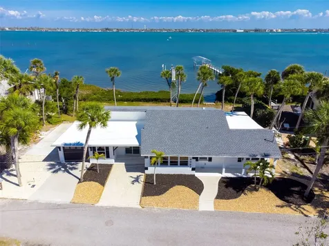 4087 Pelican Shores Circle Englewood FL 34223