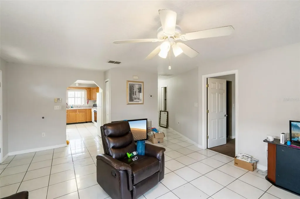 303 Azincourt Lane Kissimmee FL 34759