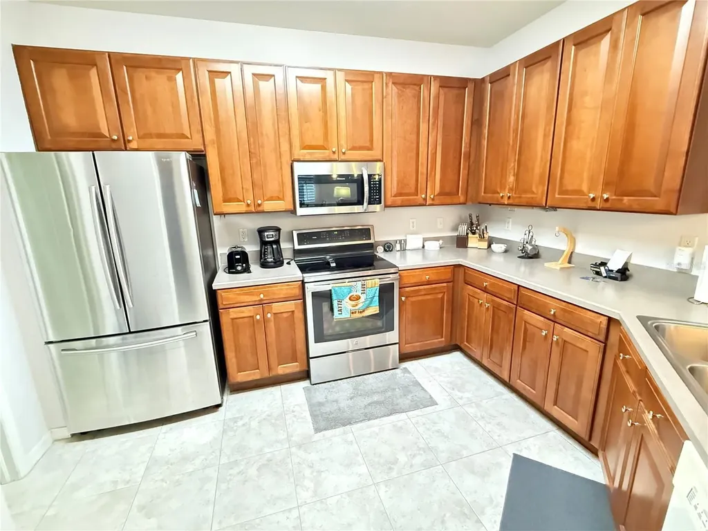 2052 Inverness Greens Drive Sun City Center FL 33573