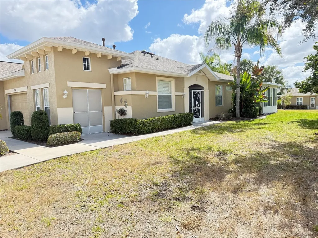 2052 Inverness Greens Drive Sun City Center FL 33573