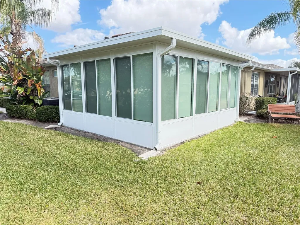 2052 Inverness Greens Drive Sun City Center FL 33573
