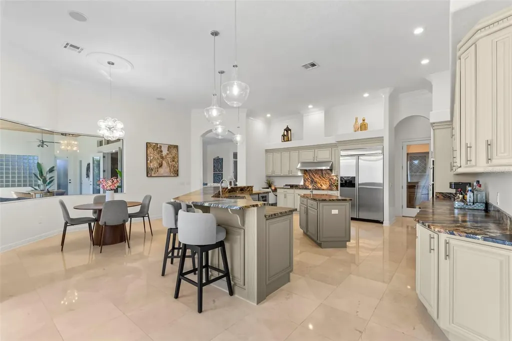 5264 61st Avenue S St Petersburg FL 33715