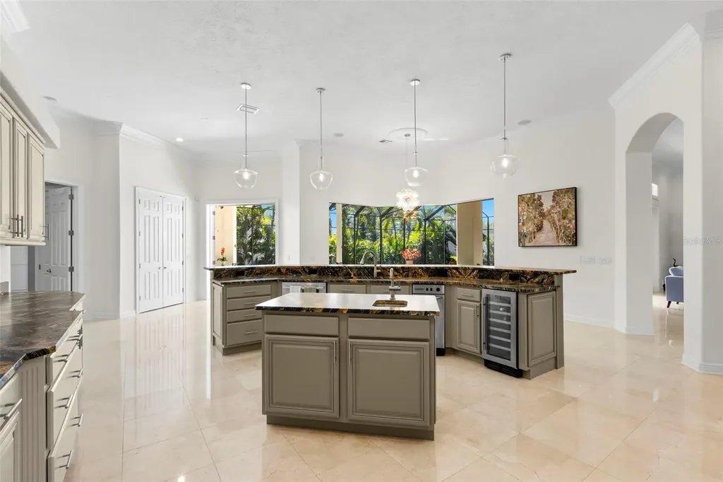 5264 61st Avenue S St Petersburg FL 33715
