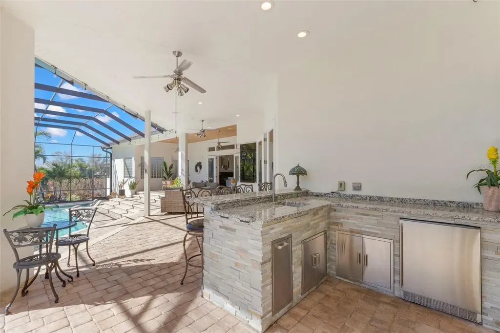 5264 61st Avenue S St Petersburg FL 33715