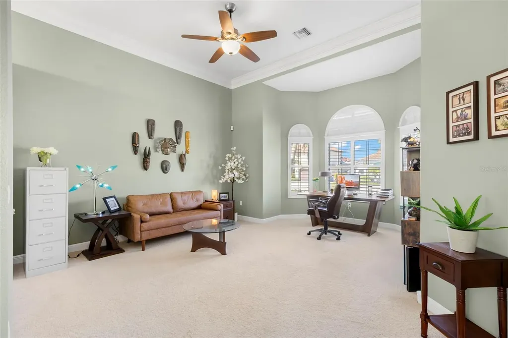 5264 61st Avenue S St Petersburg FL 33715