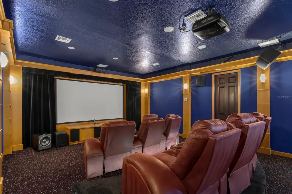 5264 61st Avenue S St Petersburg FL 33715